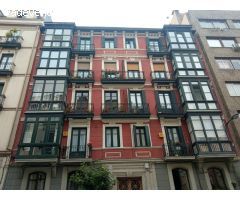 Encantador y especial piso de 114 metros en el centro de Bilbao