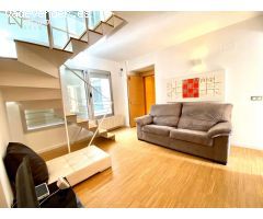 MAGNIFICIO ATICO DUPLEX AMUEBLADO EN EL CENTRO - IDEAL PARA COMPARTIR