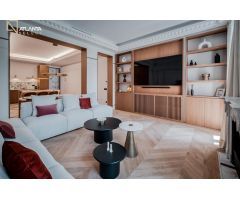 EXCLUSIVO PISO CON ELEGANCIA ATEMPORAL EN LOS RECOLETOS