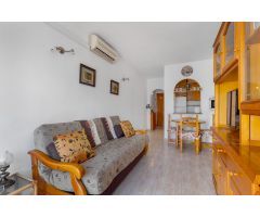 Coqueto ático en Calle La Loma de 1 dormitorio con Terraza a 700 m de Playa del Cura