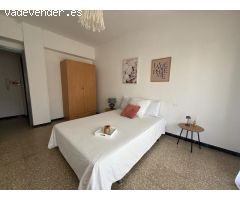 PISO DE 4 DORMITORIOS EN PLENO CENTRO, TORREVIEJA