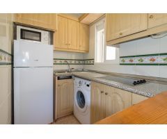 Luminoso apartamento de 2 dormitorios con terraza orientada al sureste en Torrevieja