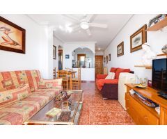 Apartamento de 2 dormitorios en residencial con piscina, en Torrevieja