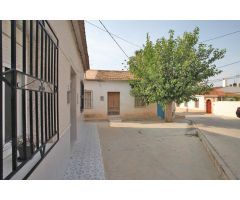 CASA EN ARNEVA  CON PARCELA DE 400 M2 JUNTO A LA MONTAÑA
