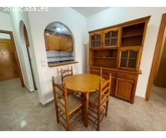 Apartamento en pleno centro de Torrevieja con plaza de garaje y piscina comunitaria