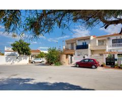 Adosado a la venta en Torretas
