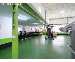 Local comercial con gran instalaciones cerca de Almoradi