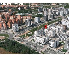 VENTA DE ATICO DE TRES HABITACIONES EN PRIMERA ZONA LEZKAIRU