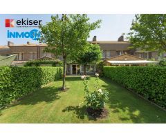 EKISER VENDE CHALET ADOSADO EN ZIZUR MAYOR