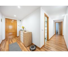 ¡PISO DE 3 DORMITORIOS 2 BAÑOS COMPLETAMENTE REFORMADO!