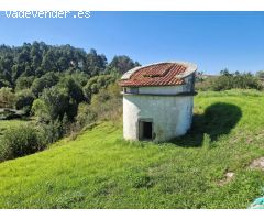 CASA ENORME CON TERRENO, AL LADO DE LA PLAYA