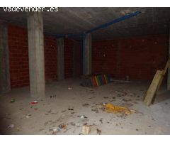 ALQUILER LOCAL AMPLIO Y ACONDICIONADO EN BERTAMIRANS