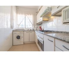 ¡Vive el encanto del Mediterráneo a un paso de la playa!