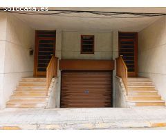 Amplia plaza de parking en venta con trastero incluido en El Tancat, El Vendrell.