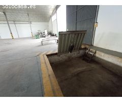 NAVE  LOGISTICA E INDUSTRIAL CON GRAN CAMPA