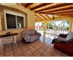 CHALET CON NAVES PARTIDA CARRUS