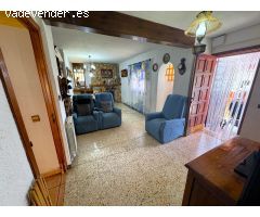 Casa con dos viviendas independientes