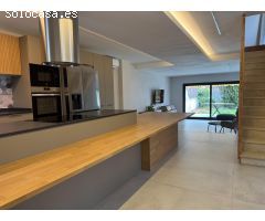 Casa Reformada, Moderna y a Solo 7 Minutos de la Playa – ¡Ubicación Privilegiada! ? CUNIT ?