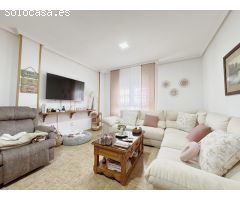 Espacio, Luz y Comodidad en una Casa para Disfrutar ¡Oportunidad Única en El Parador!