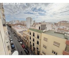PISO DE 4 DORMITORIOS PARA ENTRAR A VIVIR EN EL CENTRO PLAZA DE SAN SEBASTIAN