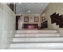 Piso listo para entrar a vivir con plaza de garaje y todos los servicios cerca