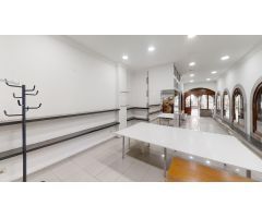 LOCAL EN VENTA EN LA ZONA DE LA ISLETA LAS PALMAS GRAN OPORTUNIDAD