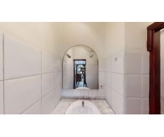 LOCAL EN VENTA EN LA ZONA DE LA ISLETA LAS PALMAS GRAN OPORTUNIDAD