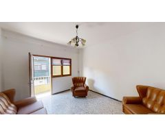 Se vende casa terrera de 2 plantas con garaje en Las Huesas, Telde, Las Palmas