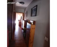 Duplex con 4 habitaciones 3 baños y amplio solarium con vistas.