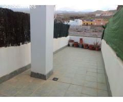 Adeje. Tijoco.   Piso 2 habitaciones,  solarium garaje y trastero.