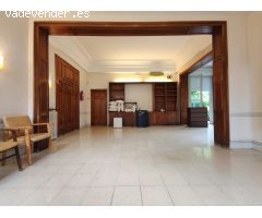 Casa con Gran Jardín, Ideal para Inversión o Vivienda Exclusiva