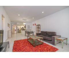 Piso de 130m2 en Marc Aureli, muy próximo a Plaza Molina