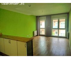 PISO DE DOS HABITACIONES CON PLAZA DE GARAJE EN CASTAÑEDA