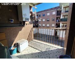 Piso de tres habitaciones con terraza