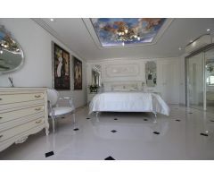 Majestuosa villa de lujo en La Caleta con vistas al mar