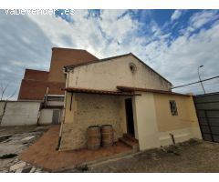 VENDEMOS CASA TOTALMENTE REFORMADA EN ARRABAL DE PORTILLO.
