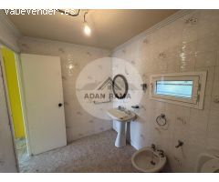 Venta de casa en Poio, de 123m2 con 2 dormitorios y 2 baños