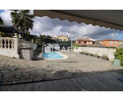 CASA LUMINOSA PISCINA JARDIN PLANO