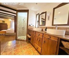 Exclusiva villa de lujo en El Madroñal – Tu oasis privado en Tenerife Sur con piscina y vistas de