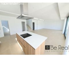 VILLAS DUQUESA GOLF & BEACH: EXCLUSIVIDAD Y LUJO A 600M DEL MAR CON VISTAS PANORÁMICAS