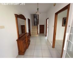 Casa de 2 plantas con terreno