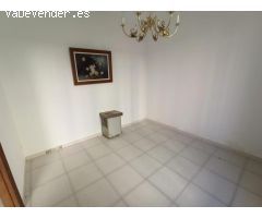 Casa de 2 plantas con terreno