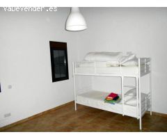 FANTASTICA VILLA UBICADA A 5 MINUTOS DE LA CIUDAD. FINCA DE 10.000 M2