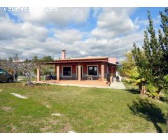 FANTASTICA VILLA UBICADA A 5 MINUTOS DE LA CIUDAD. FINCA DE 10.000 M2