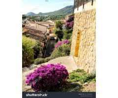¡Bienvenidos a esta Villa en Polop!
