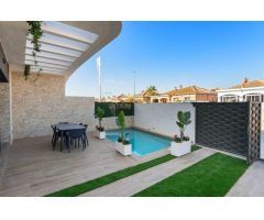 Chalet pareado en Los Montesinos