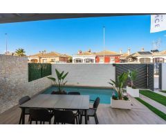 Chalet pareado en Los Montesinos