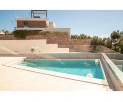 Lujosa villa en Campoamor (Alicante)