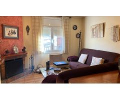 Casa con dos viviendas y terreno urbanizable – A 5 Minutos del Centro de Blanes!