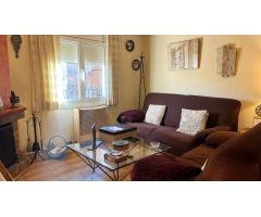 Casa con dos viviendas y terreno urbanizable – A 5 Minutos del Centro de Blanes!